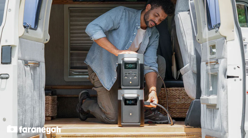 ذخیره کننده انرژی EcoFlow DELTA 2 Portable Power Station مناسب استفاده در ماشین و مرد در خودرو