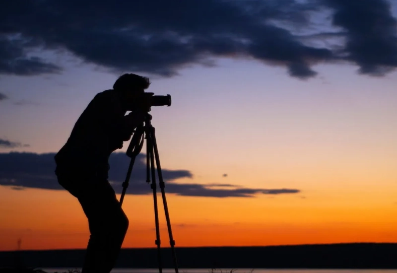 استفاده از تجهیزات پایدارکننده برای نوردهی طولانی‌تر: داینامیک رنج دوربین